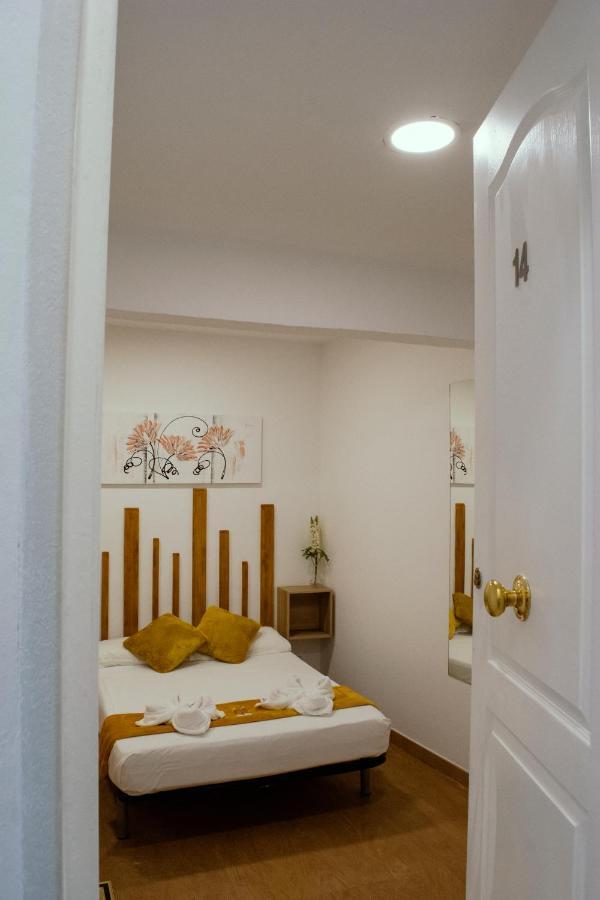Hotel Casa Lemus à Madrid Extérieur photo