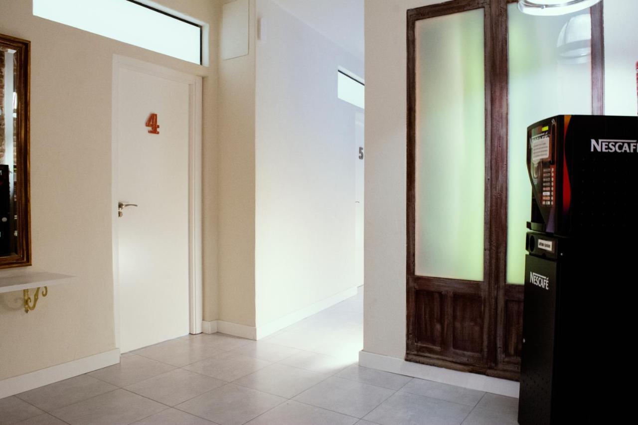 Hotel Casa Lemus à Madrid Extérieur photo